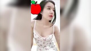 E nhã Hân ka8 Nhảy Khiêu Dâm Vén Váy Lộ Vú Lồn djt nhau dâm vl