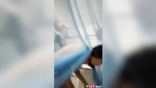 Anh bắn tinh từ giường xuống sàn làm em chịch xong phải lau dọn