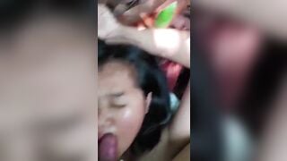 Thằng khốn nạn đưa em học sinh lên núi móc lồn phá trinh em nó vú lồn non mới lớn