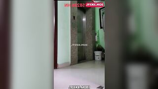 Độc lạ, MB Hoa Lan gạ a Grap Ăn Bánh Bú cu đjt nhau ở thang máy