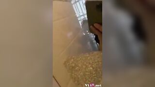 Thanh niên ăn hại đưa được cô bạn thân vào nhà nghỉ còn chịch nhầm lỗ 2