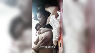 Gạ địt em rau vú to lồn múp dâm đãng mặt dâm vì sướng bắn tinh ngập lồn