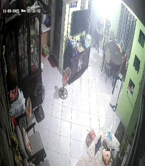 Hack camera 8