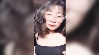 Doggy em em học sinh lớp 11 mặt dâm trên sàn 2
