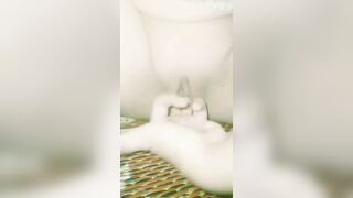 Móc sướng rên ứ ự