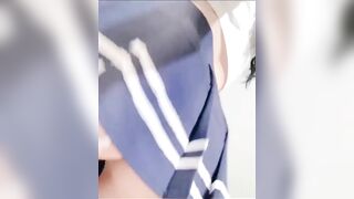 Em học sinh cấp 3 loli mình dây móc cái lồn non dâm đãng chảy nước