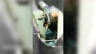 Vợ rủ phi công về cho chồng nhìn trộm