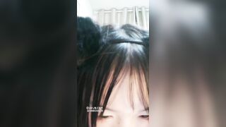 Cùng em ghệ Loli Cosplay siêu xinh với cái lồn không lông livestream chịch nhau