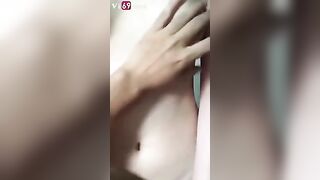 Giữa đường bóp vú gái xinh rồi gạ em vô nhà nghỉ