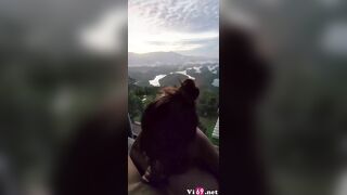 Đưa con ghệ đi nghỉ dưỡng địt banh lồn nhìn cảnh đẹp