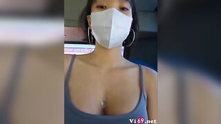 Dùng sex toy trên xe bus công cộng