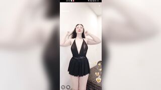 Bigo Angle Phạm show hàng trên app