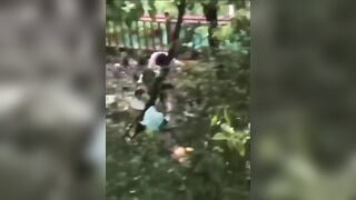 Quay lén người lạ địt nhau ngoài công viên