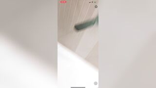 Yy live