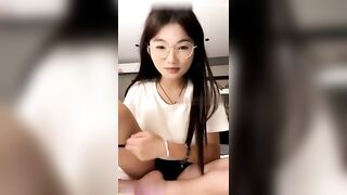Cuối Tuần Rảnh Rỗi Nứng Lên Em Quay Thủ Dâm Cho Các Anh Xem Phần 5