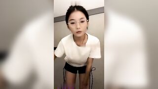 Cuối Tuần Rảnh Rỗi Nứng Lên Em Quay Thủ Dâm Cho Các Anh Xem Phần 5