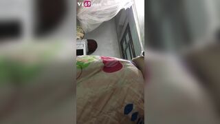 Bóp vú bắt con Bạn Bú cu, Nó chê bẩn Ko bú Dỗi Nó ko cho djt nhau vào lồn