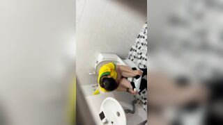Quay lén e giáo viên mới vào làm