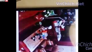 Hack camera Hiệu trưởng lộ clip lếu lều các nữ giáo viên, phụ huynh nâng điểm cho con
