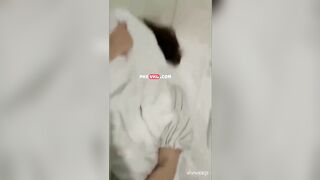 Chuốc say con bạn thân rồi chở vô khách sạn đóng gạch