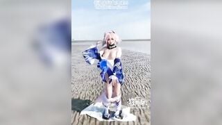Em rau loli mình dây khoe hàng vú mới nhú lồn non dâm đãng