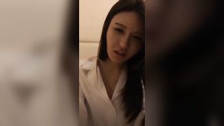 tranh thủ giờ nghỉ trưa cùng bé nhân viên văn phòng cùng cty