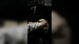 Đang đi xe mà em rau dâm kính cận lên cơn nứng nên phải vội về nhà đụ P1