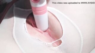 Dại Trai, Bé Học sinh 2ka7 Xé quần Tất Nhét Toy vào Lồn Rỉ Nước bị mẹ phát hiện