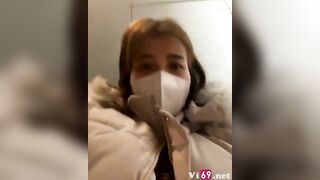 Thua kèo em lên đồi thông cởi đồ tí thì bị người ta phát hiện