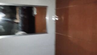 Bạn thân khen cu to quá đút thử coi sao
