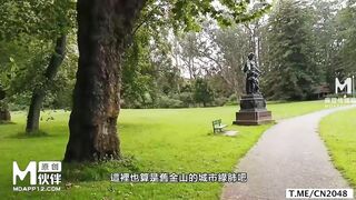 Idol phim sex trung quốc giao lưu hẹn hò với fan rồi địt public trong sở thú