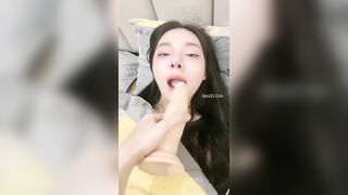 Em Gái Quay Bạn Thân Trần Truồng Lúc Ngủ