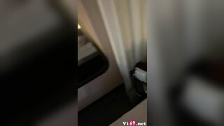 Em sinh viên da trắng vú to quay phim trước gương