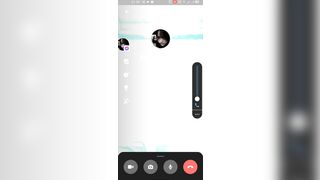 yêu xa bé người yêu call để thủ dâm