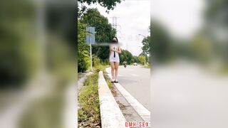 Sáng sớm e Gái Xinh ka6 pUblic Show vú lồn trước mặt người đi đường Gạ djt
