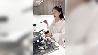 OshiXimiya ăn mì trộn với topping là con cặc to đùng và tinh trùng ngọt ngào