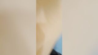 Trói e họ lại rồi cho nằm sấp trên giường đút cu vào mồm vừa nắc vừa móc lồn