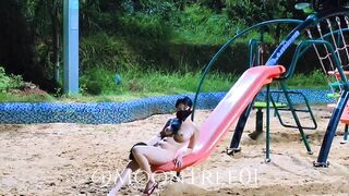Lộ clip hậu trường mẫu chụp ảnh khỏa thân ở công viên