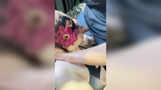 Quen được máy bay dâm dãng chubby xôi thịt liền rủ ông bạn thân đến cùng thưởng thức