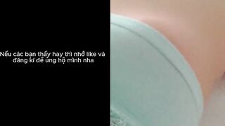 Dụ dỗ em Loli mới lớn cho em nó mượn điện thoại để được đút cặc vào lồn