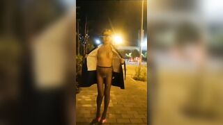 Thư kí của sếp là 1 con đĩ thích show hàng ngoài đường