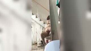 bố mẹ váng nhà em người yêu đòi đổi gió giữa phòng khách