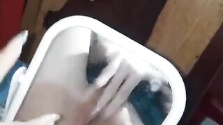 Tự quay video thủ dâm móc lồn trước gương cùng e rau dâm lồn k lông học sinh love8