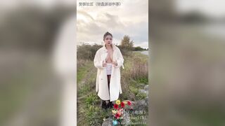 Idol Oshimiya thích show hàng public đặc biệt thích show ở chỗ có ng qua lại thì nứng