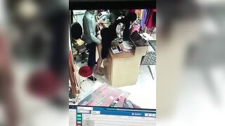 Chồng phát hiện vợ mình lén ngoại tình địt nhau dâm đãng kích thích