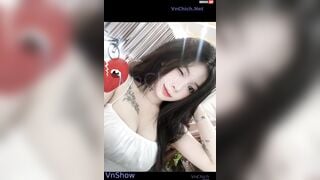 Chịch doggy em gái mới lớn non tơ xăm con rắn trên mình Vú To Xăm Lồn tòan dâm thủy