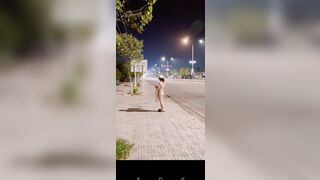Public bên đường 2
