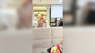 Chịch còn vợ loli của thằng bạn thân