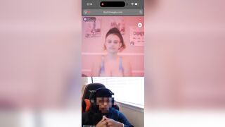Gạ em teen vú to show trên omegle