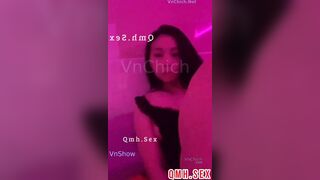 Em gái bay phòng 1 mình cô đơn lên livestream nổ địa chỉ gạ member qua tận phòng địt